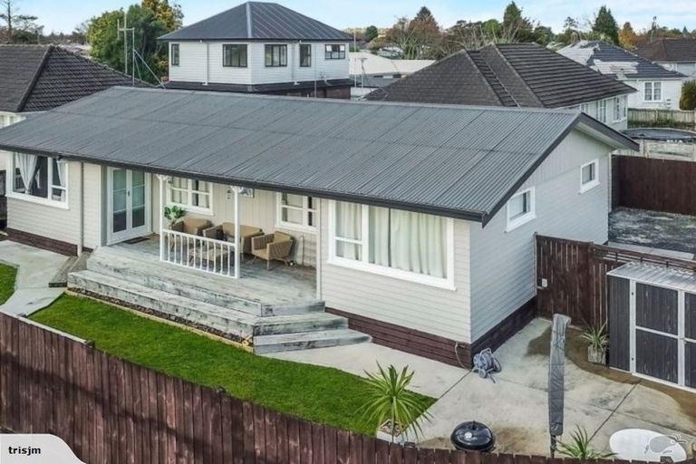 Photo of property in 1 Le Quesne Place, Fairfield, Hamilton, 3214