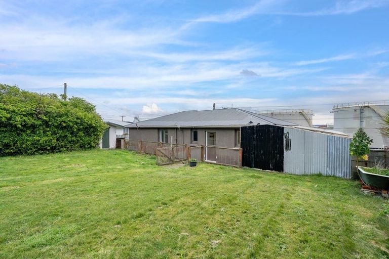 Photo of property in 44 Ocean Beach Road, Bluff, 9814