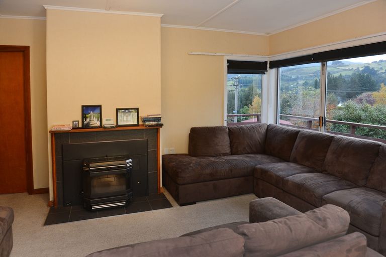 Photo of property in 10 Hillary Street, Liberton, Dunedin, 9010
