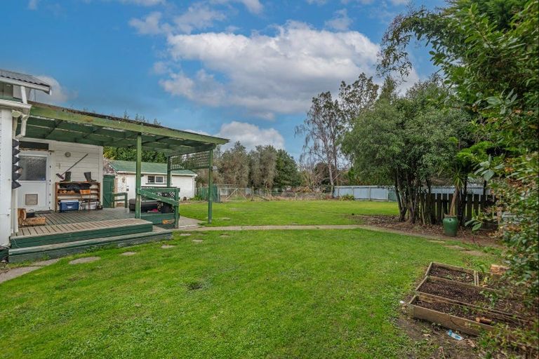 Photo of property in 16 Lyon Street, Marton, 4710