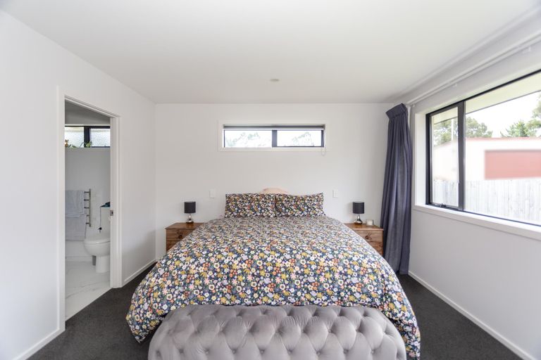 Photo of property in 12a Sussex Street, Weston, Oamaru, 9401