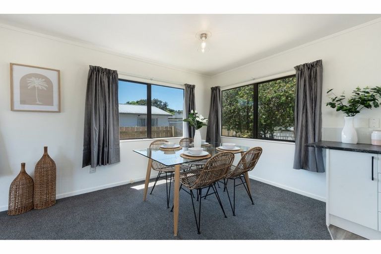 Photo of property in 8a Solomon Street, Brookfield, Tauranga, 3110