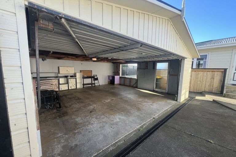 Photo of property in 228 Devon Street West, New Plymouth, 4310