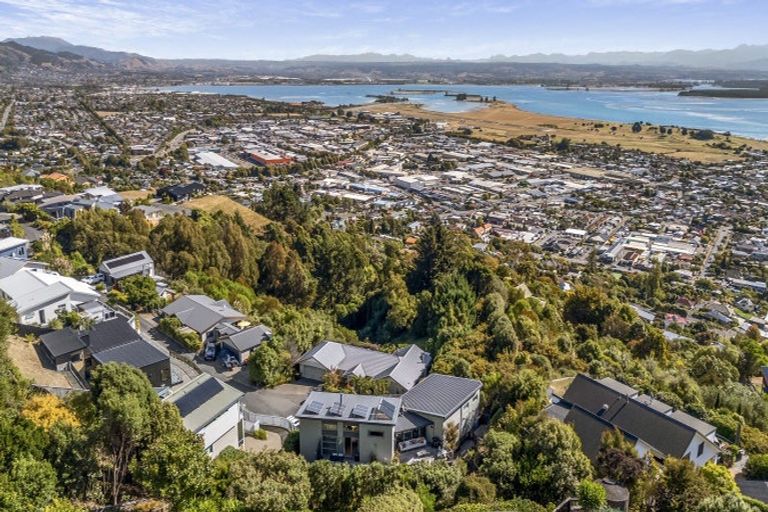 Photo of property in 28 Commodore Place, Britannia Heights, Nelson, 7010