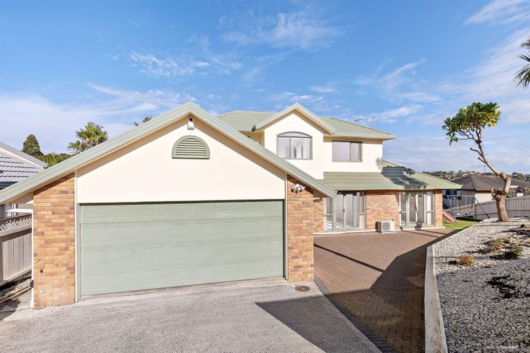 Photo of property in 1/42 Noeleen Street, Glenfield, Auckland, 0629