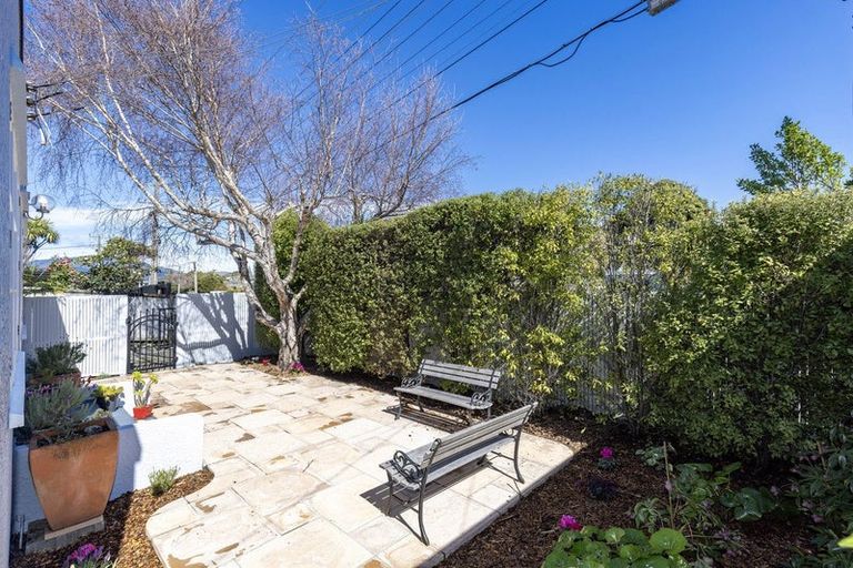 Photo of property in 5 Dale Road, Raumati South, Paraparaumu, 5032