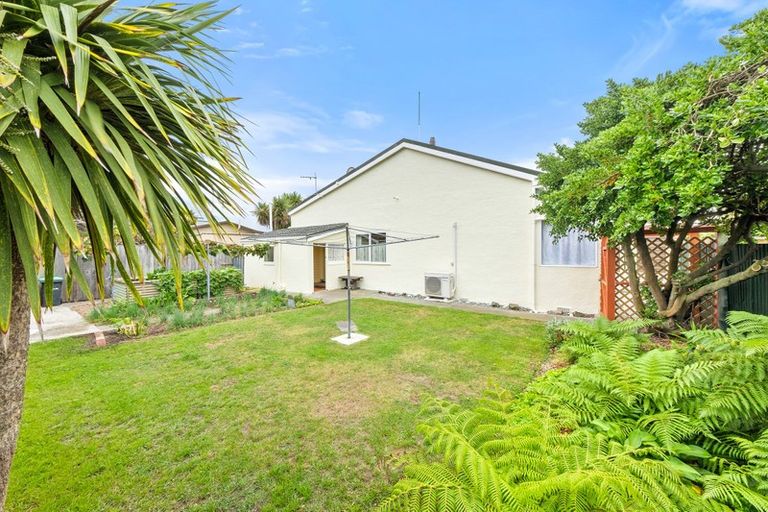 Photo of property in 227 Marine Parade, New Brighton, Christchurch, 8061