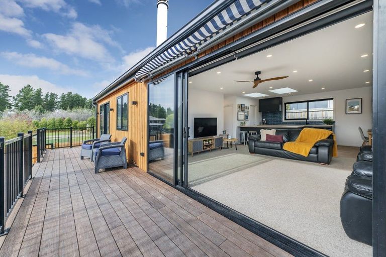 Photo of property in 5 Beach Crescent, Waikuku Beach, 7473