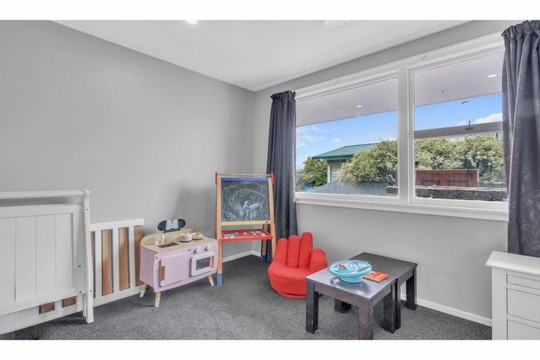 Photo of property in 19 Sneyd Street, Kaiapoi, 7630