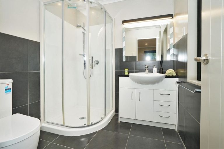 Photo of property in 2 Fasham Lane, Huntington, Hamilton, 3210