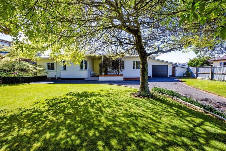 Photo of property in 4 Collins Street, Hawera, 4610