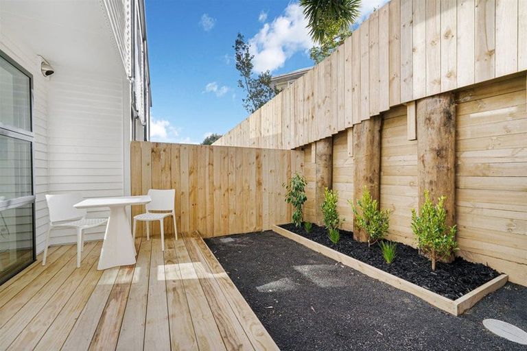 Photo of property in 3/22 Takapu Street, Henderson, Auckland, 0612