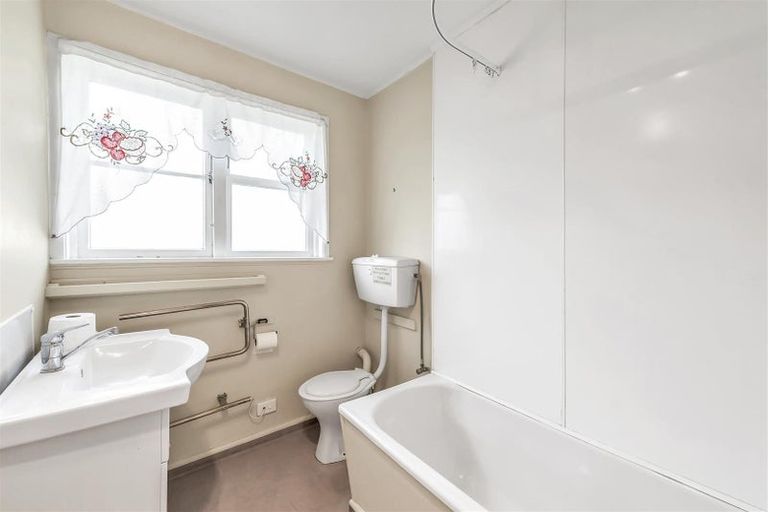 Photo of property in 3 Allison Place, Shirley, Christchurch, 8013