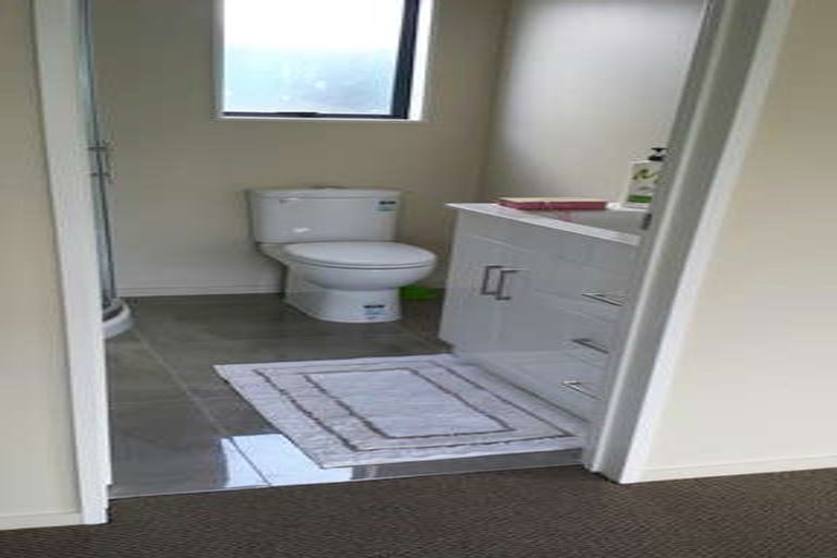 Photo of property in 18 Henwood Road, Mangere East, Auckland, 2024