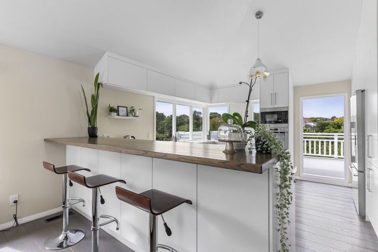 Photo of property in 21 Simla Crescent, Khandallah, Wellington, 6035