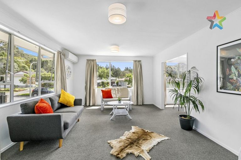 Photo of property in 53 Stockdale Street, Wainuiomata, Lower Hutt, 5014