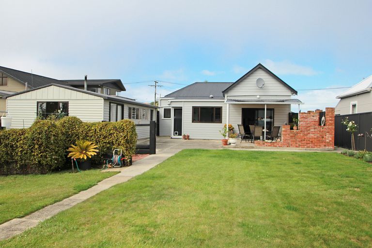 Photo of property in 10 Tweed Street, South Hill, Oamaru, 9400