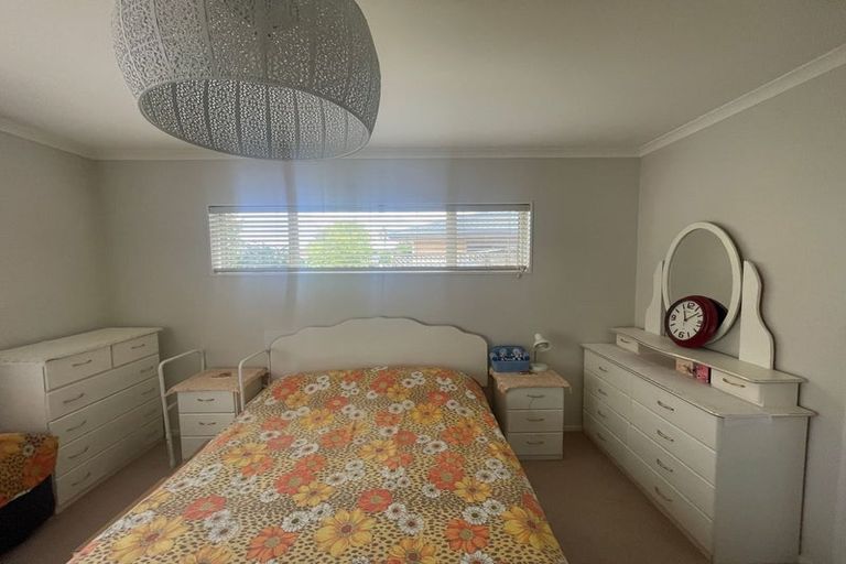 Photo of property in 11 Millington Place, Huntington Park, Auckland, 2013