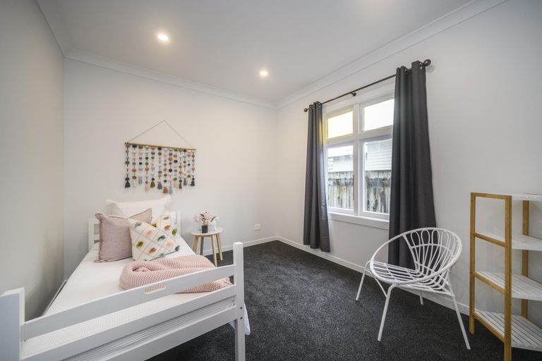 Photo of property in 9 Milverton Avenue, Hokowhitu, Palmerston North, 4410