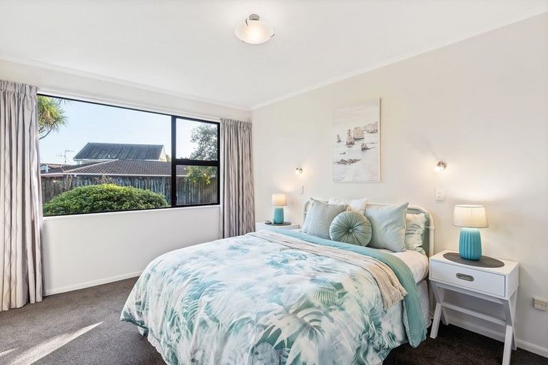 Photo of property in 25 Cedar Drive, Paraparaumu Beach, Paraparaumu, 5032