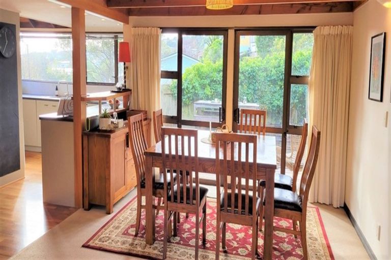 Photo of property in 3 Beauly Grove, Papakowhai, Porirua, 5024