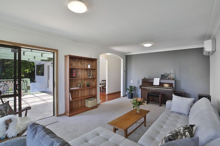 Photo of property in 55 Tanekaha Road, Titirangi, Auckland, 0604