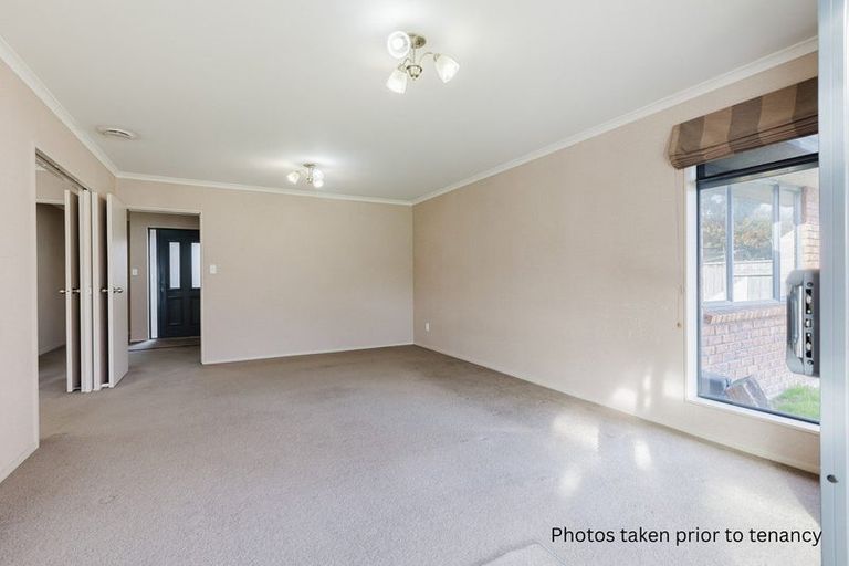 Photo of property in 17 Brooklyn Heights Drive, Kelvin Grove, Palmerston North, 4414