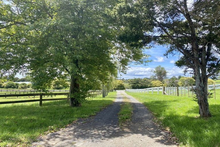 Photo of property in 143 Hamlin Road, Ardmore, Papakura, 2582