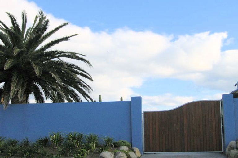 Photo of property in 862 Papamoa Beach Road, Papamoa Beach, Papamoa, 3118