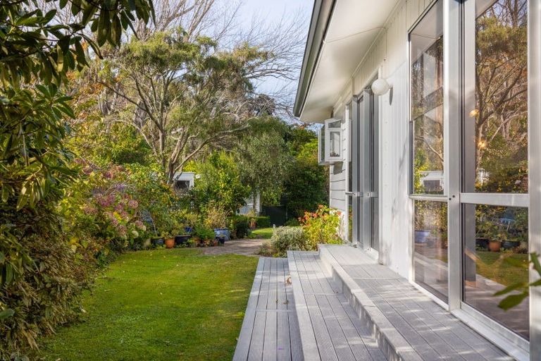 Photo of property in 163 Te Moana Road, Waikanae, 5036