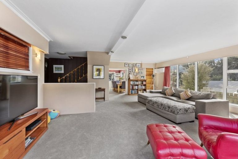 Photo of property in 13 Stratton Street, Normandale, Lower Hutt, 5010