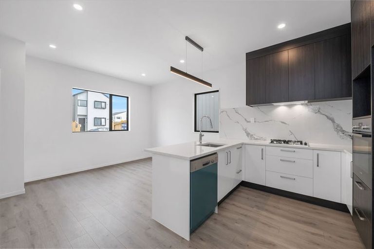 Photo of property in 34 Kairakau Street, Papakura, 2110