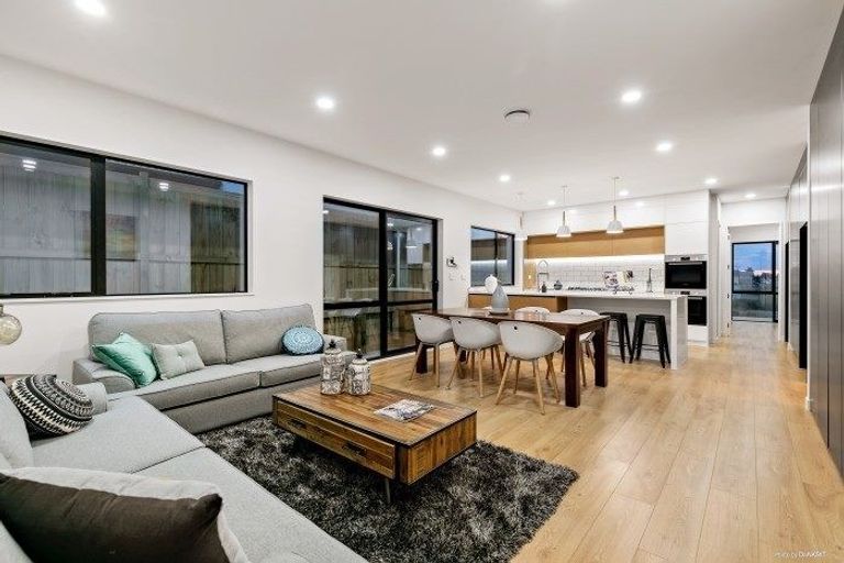 Photo of property in 36 Hikuawa Road, Flat Bush, Auckland, 2019