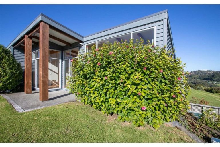Photo of property in 923 Takatu Road, Tawharanui Peninsula, Warkworth, 0986