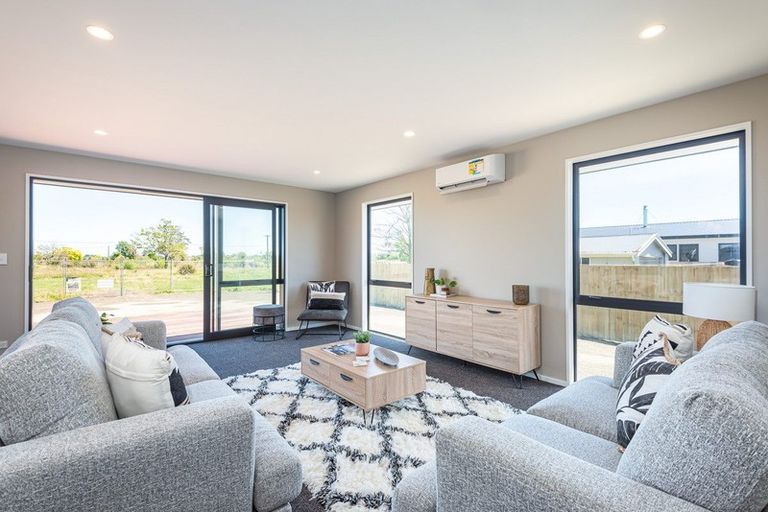 Photo of property in 27 Willryan Avenue, New Brighton, Christchurch, 8083