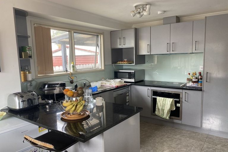 Photo of property in 93 Everglade Drive, Totara Heights, Auckland, 2105