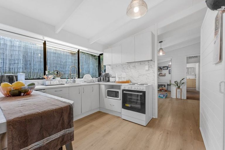 Photo of property in 149e Glengarry Road, Glen Eden, Auckland, 0602