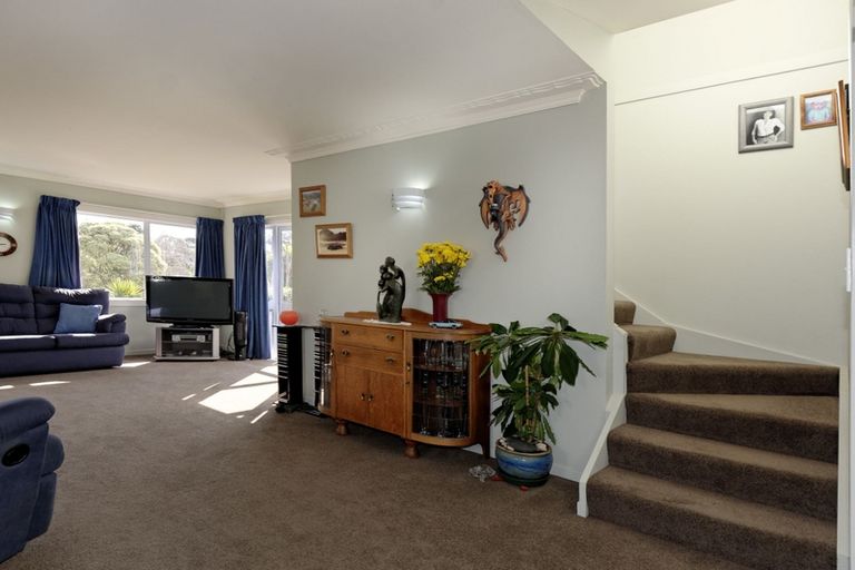 Photo of property in 148 Atkinson Road, Titirangi, Auckland, 0604
