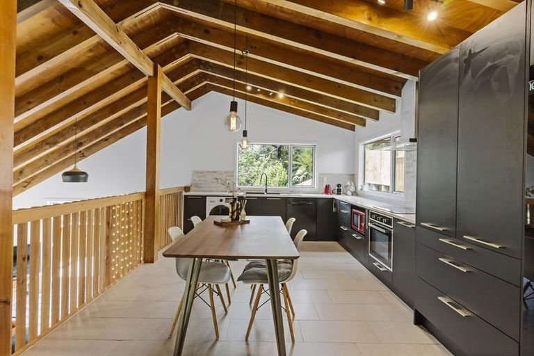 Photo of property in 9a Mirage Place, Beach Haven, Auckland, 0626