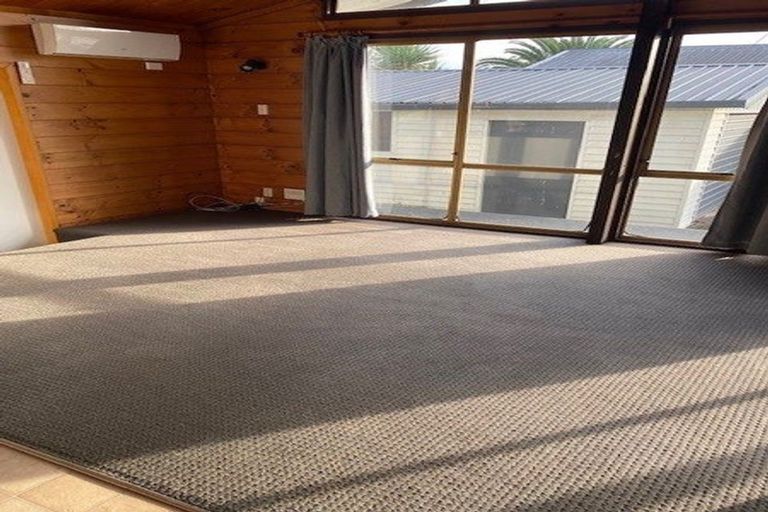 Photo of property in 28d Alison Street, Hamilton Lake, Hamilton, 3204