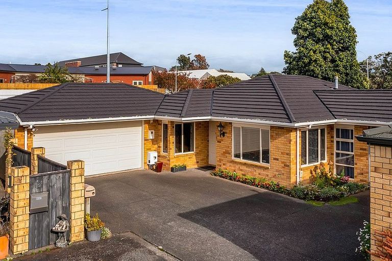 Photo of property in 29d Baring Terrace, Strandon, New Plymouth, 4312