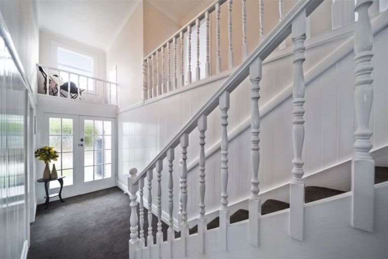 Photo of property in 36 Tawhiti Road, Hawera, 4610