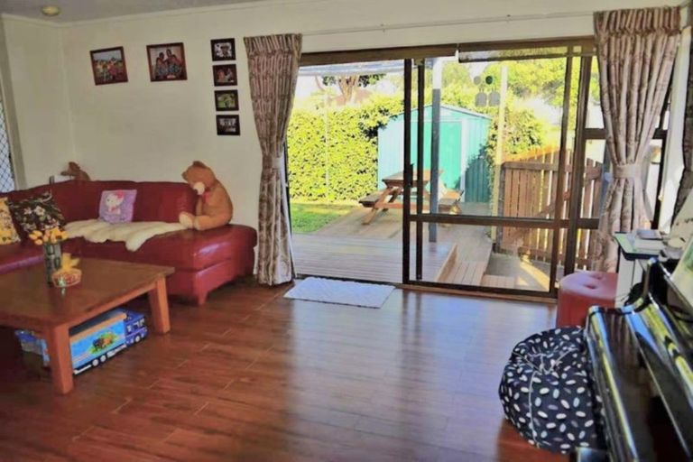 Photo of property in 1/6 Mimosa Place, Half Moon Bay, Auckland, 2012
