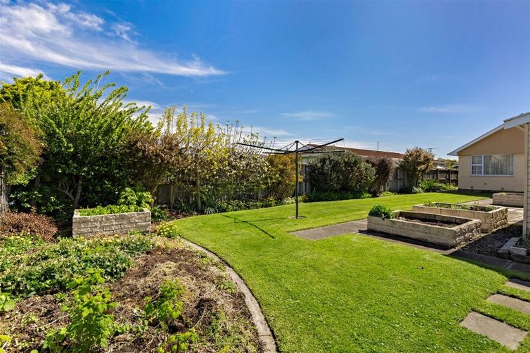 Photo of property in 15 Blakehall Place, Spreydon, Christchurch, 8024