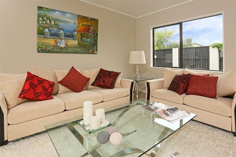 Photo of property in 2b Kintara Drive, Massey, Auckland, 0614