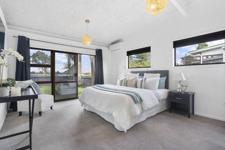 Photo of property in 1/23 Roys Road, Weymouth, Auckland, 2103