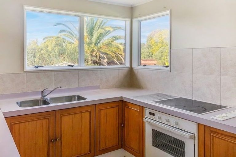 Photo of property in 225 Waitemata Drive, Ranui, Auckland, 0612