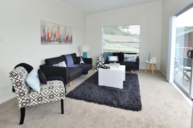 Photo of property in 3 Waiwera Place, Waiwera, Orewa, 0994