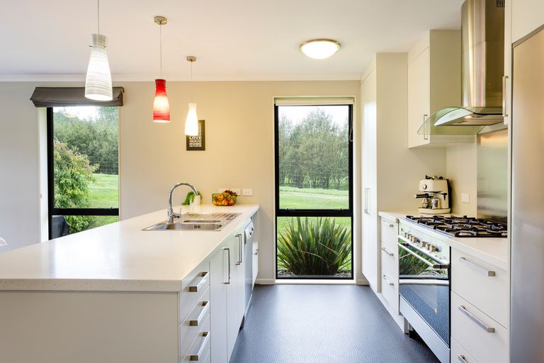 Photo of property in 38 Tara Hills Drive, North Taieri, Mosgiel, 9092