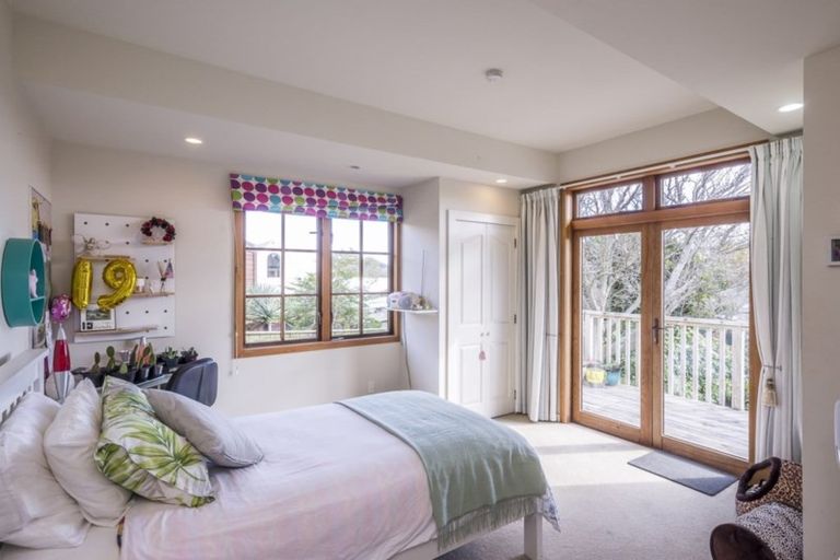 Photo of property in 14 Winara Avenue, Waikanae, 5036